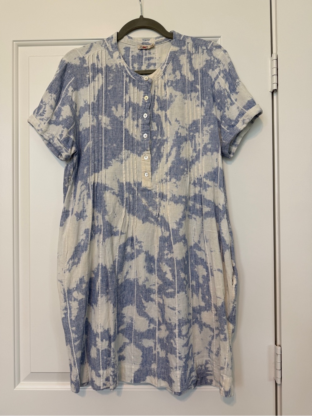 Faherty Germina Sky Blue and White Short Sleeve Pintuck Dress Pockets M
